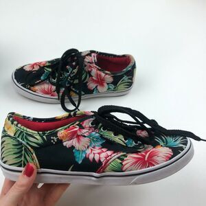 Vans Black Tropical Sneakers Women's Size 7